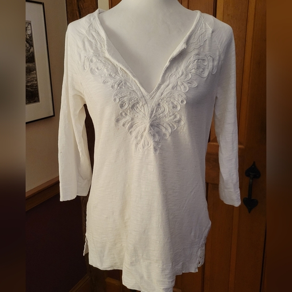 LILLY PULITZER Embroidered Tee - Picture 2 of 10